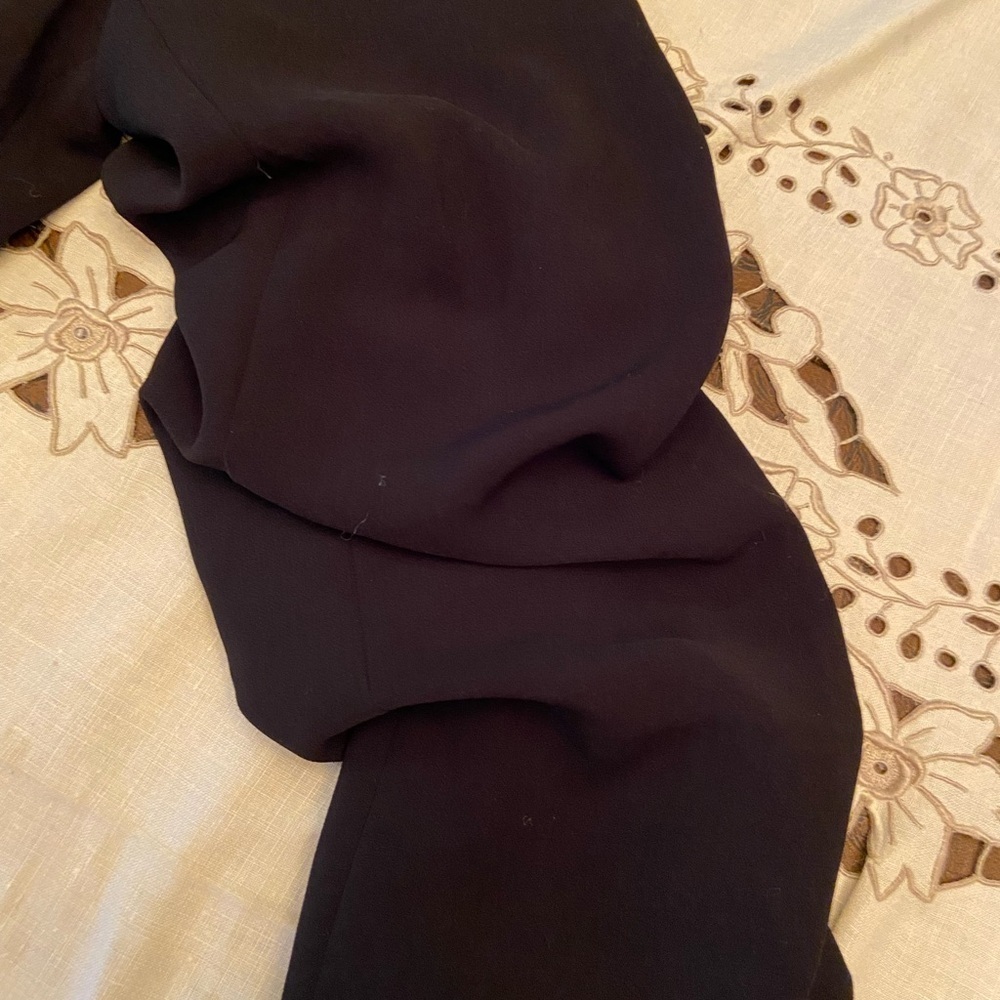 EUC  Chicos Lightweight Ruched Sleeves Blazer Size 1 (L) - Picture 7 of 9